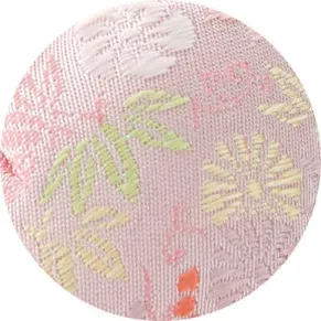 正絹金襴 最高ランクの正絹を使用し、文様を織り上げた織物。